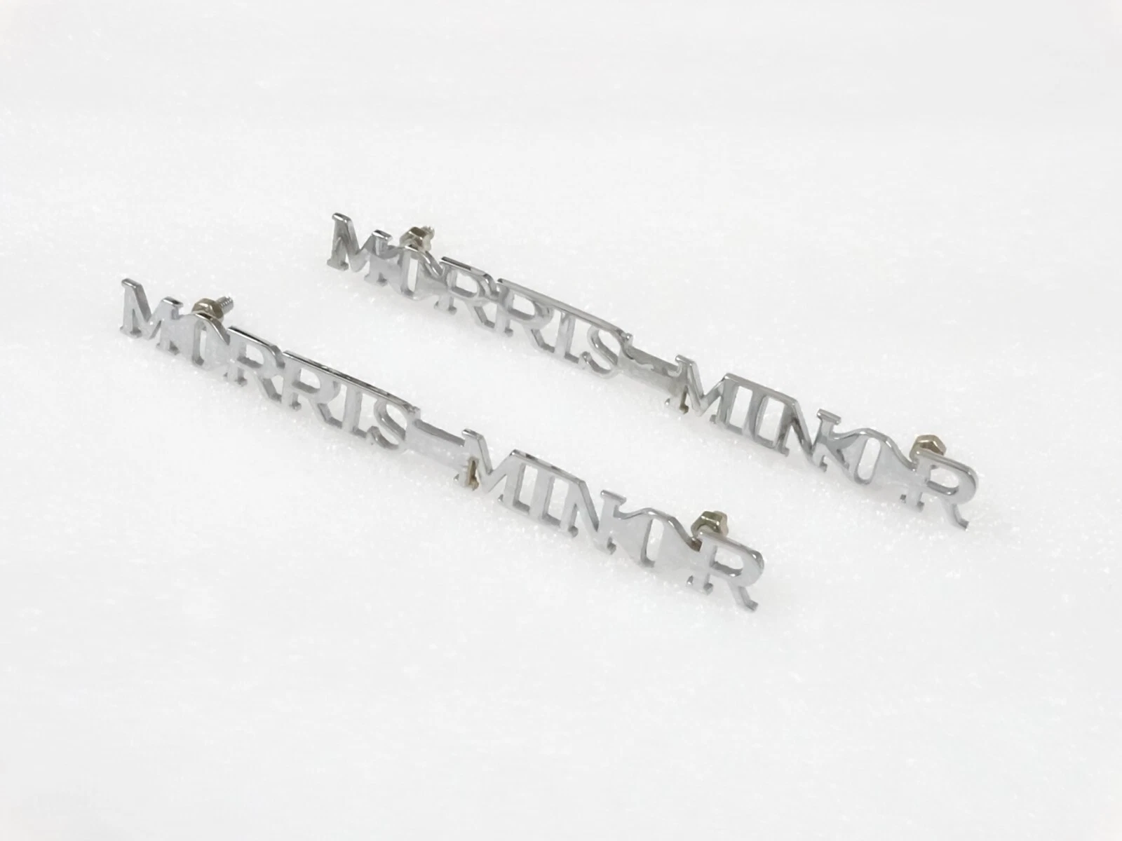 SET OF CHROME BONNET BADGES DECAL MONAGRAM FITS TO VINTAGE MORRIS MINOR #V185-7