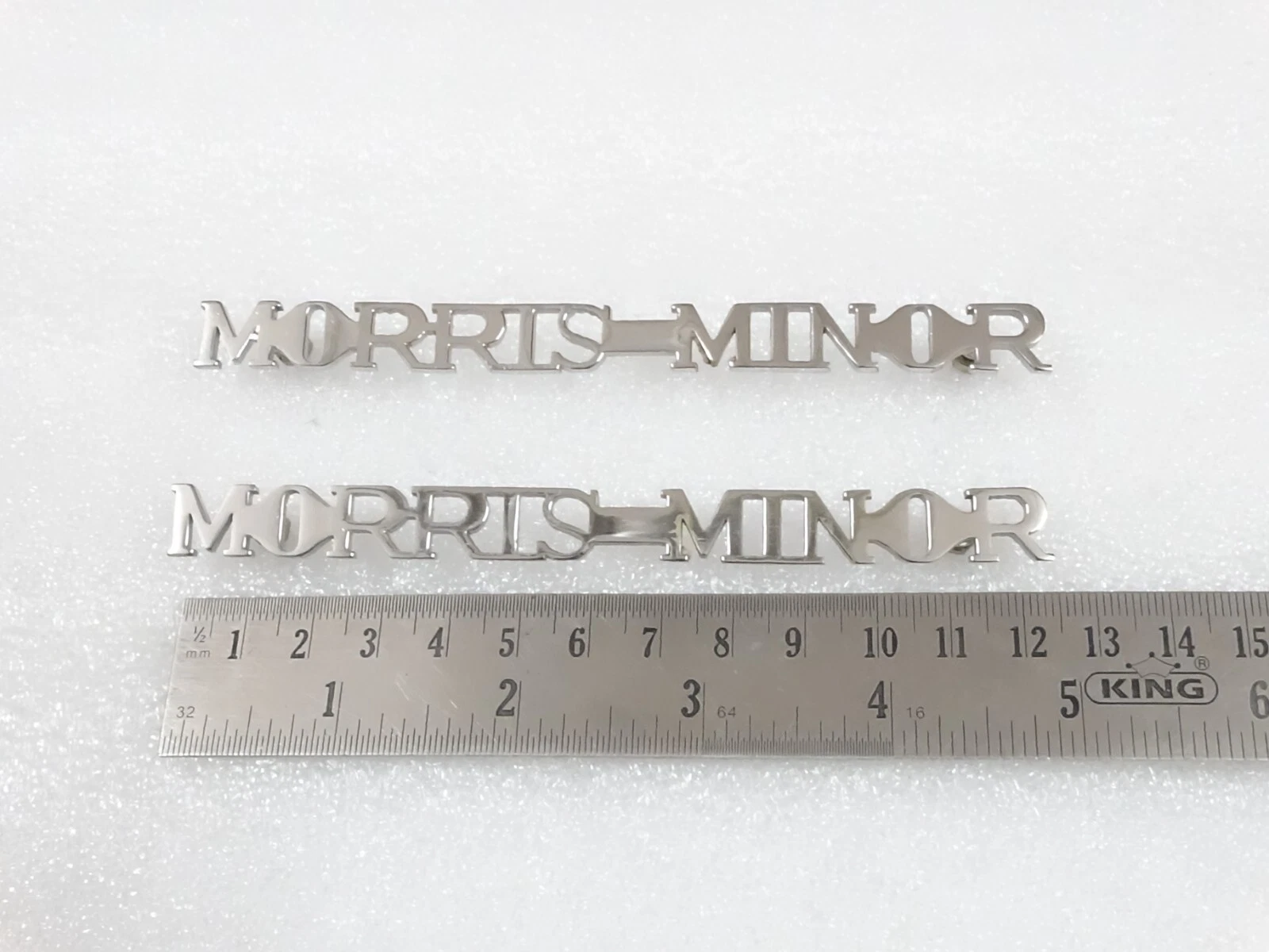 SET OF CHROME BONNET BADGES DECAL MONAGRAM FITS TO VINTAGE MORRIS MINOR #V185-7