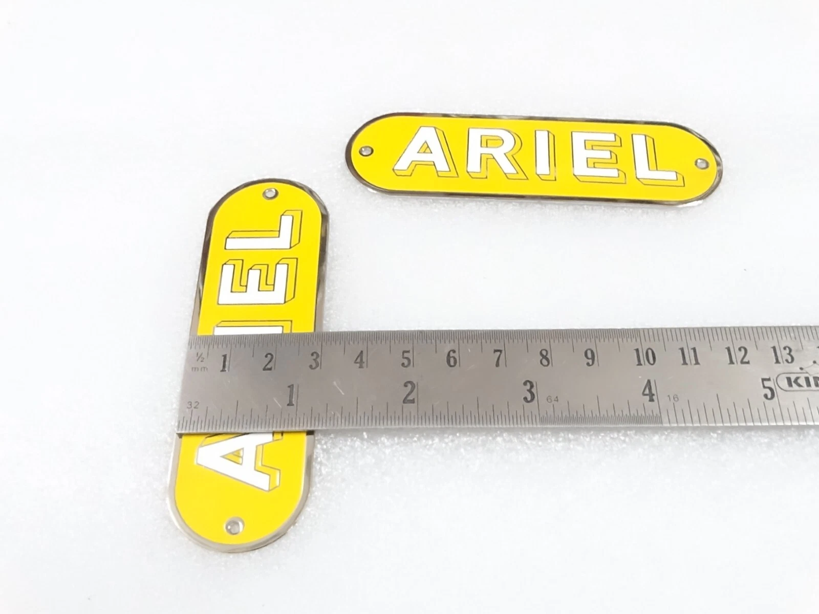 SET OF YELLOW BADGES EMBLEM MONOGRAM FITS VINTAGE ARIEL PETROL FUEL TANK #V201-7