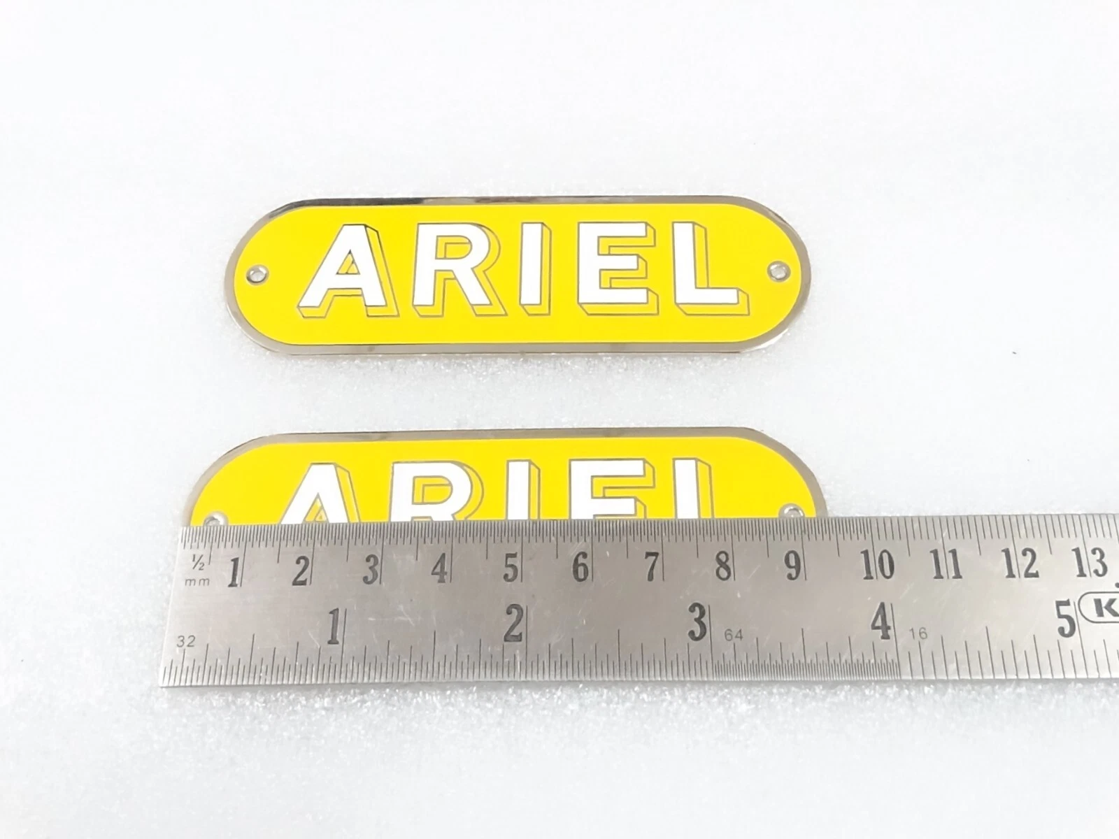 SET OF YELLOW BADGES EMBLEM MONOGRAM FITS VINTAGE ARIEL PETROL FUEL TANK #V201-7