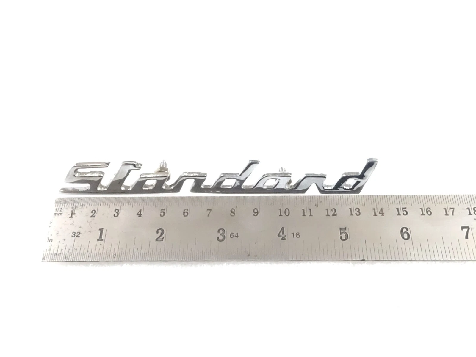Standard CHROME BADGE FITS TO CLASSIC VINTAGE VEHICLES #V420-8