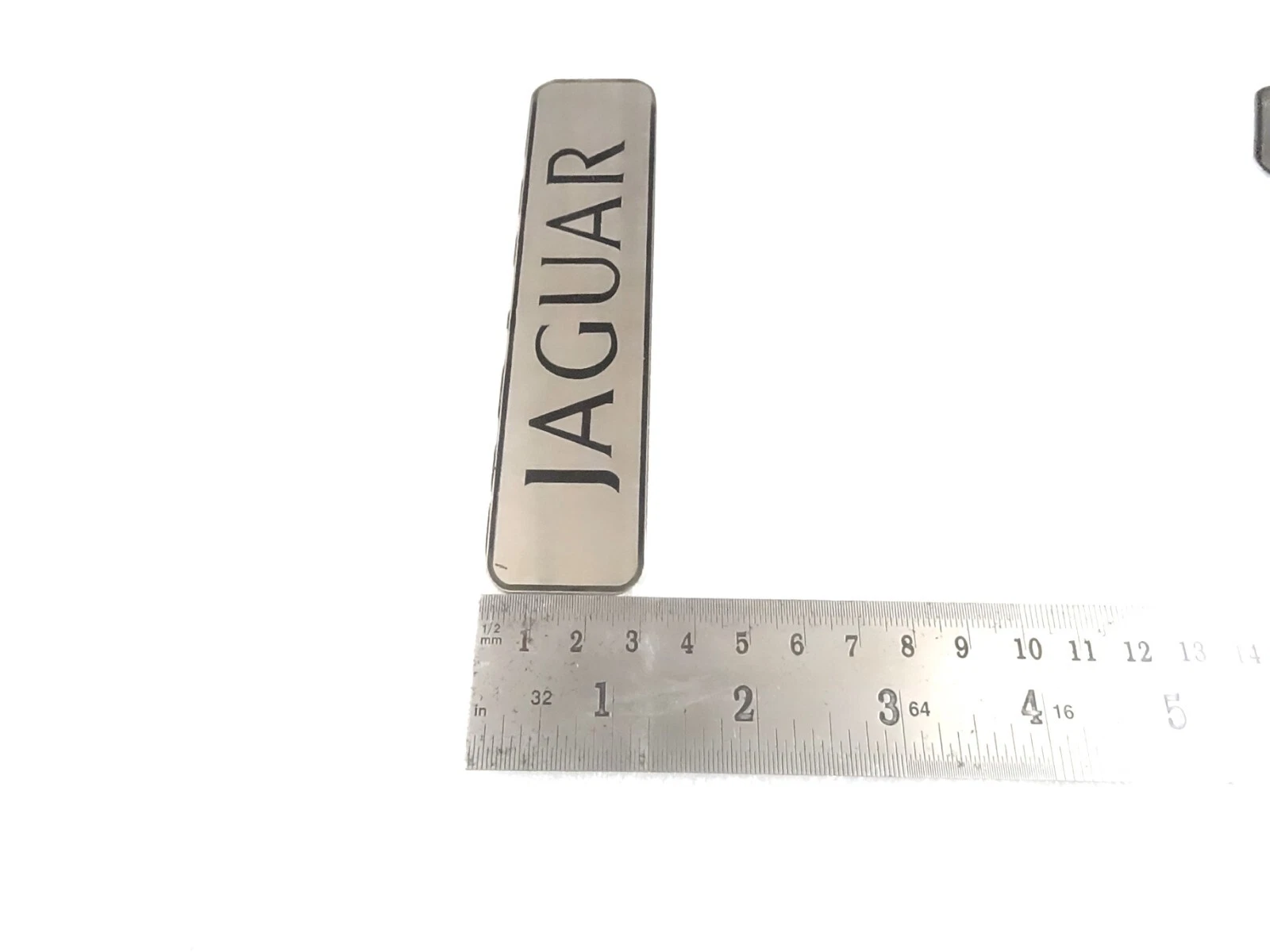 METAL BADGE EMBLEM FOR VINTAGE JAGUAR TRUNK LID #V421-8