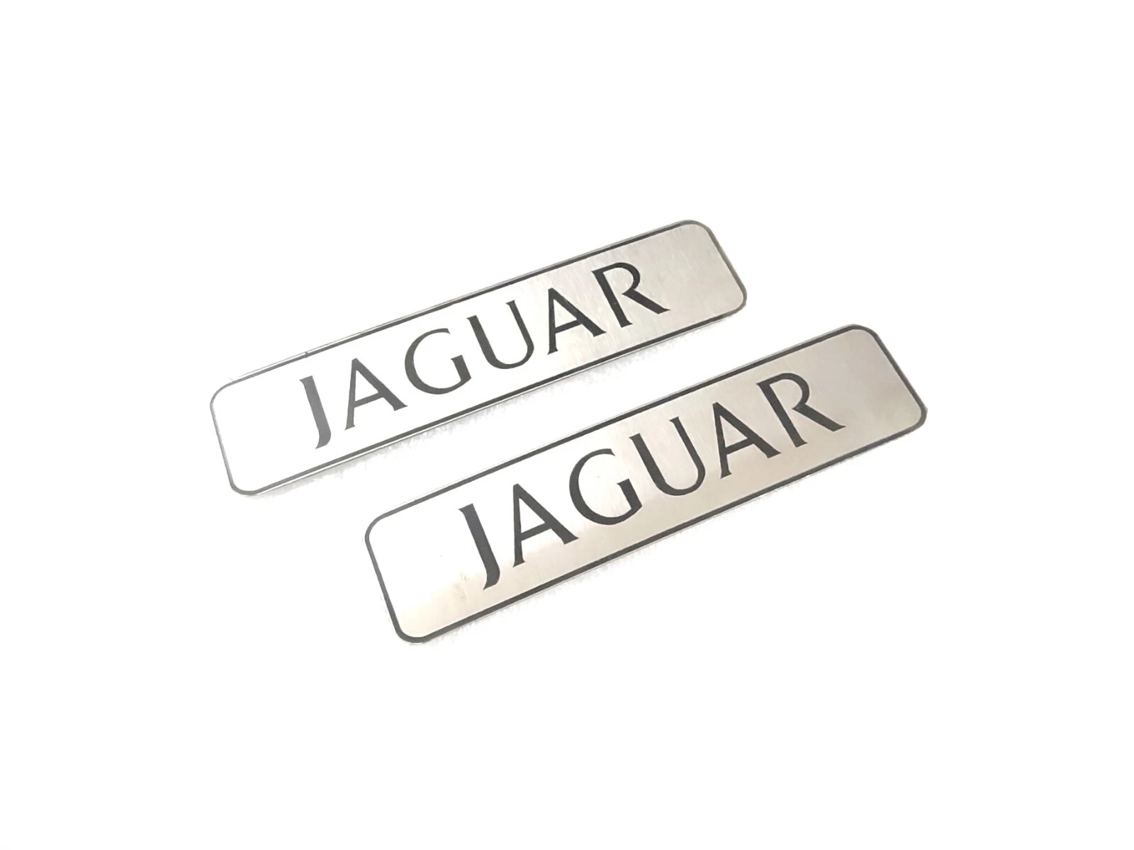 METAL BADGE EMBLEM FOR VINTAGE JAGUAR TRUNK LID #V421-8