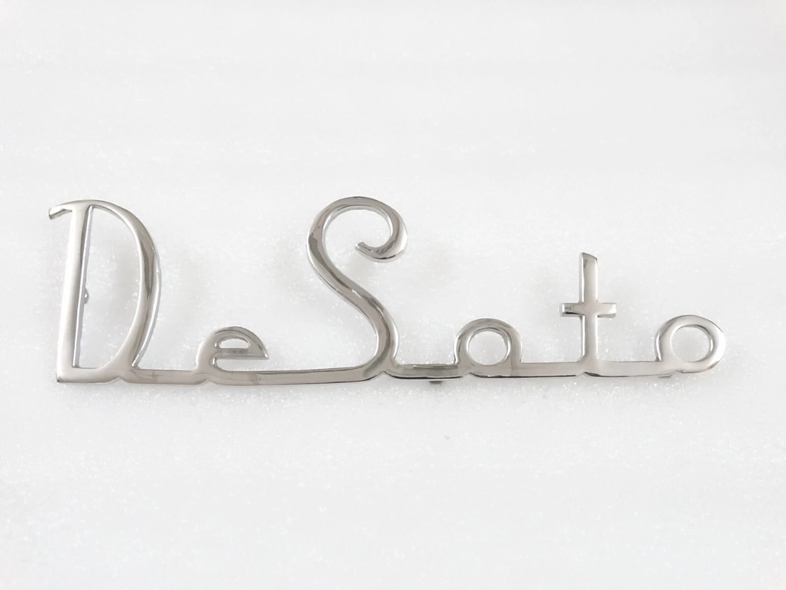 CHROME PLATED BADGE DECAL MONOGRAM EMBLEM FITS TO VINTAGE DESOTO #V189-7