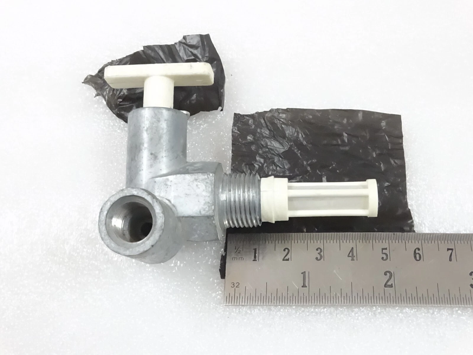 Caltric 898580M91 Fuel Tank Valve Tap For Massey Ferguson 165 168 175 185 #13-21
