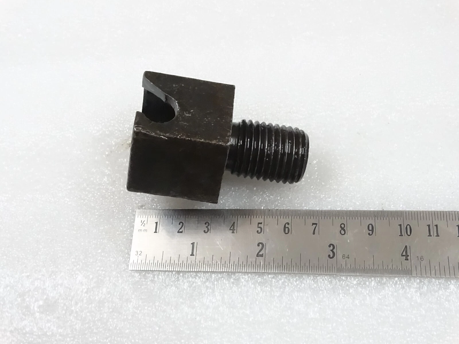 Crankshaft Bolt Pulley Starter Dog Nut Thread Cut Type For Massey Ferguson TEF35