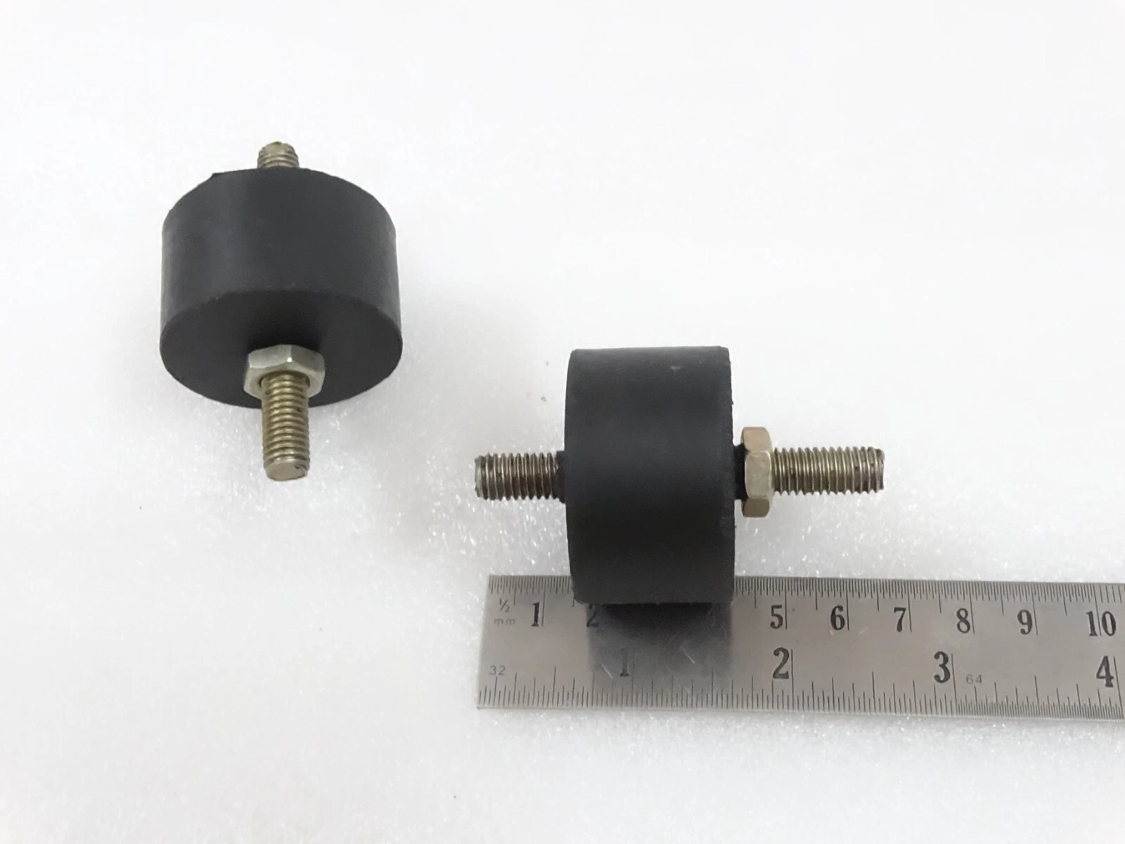 Damper Rubber Fuel Tank Mounting 4 unit Fits Massey Ferguson 135 245 240 #10-7Damper Rubber Fuel Tank Mounting 4 unit Fits Massey Ferguson 135 245 240 #10-7