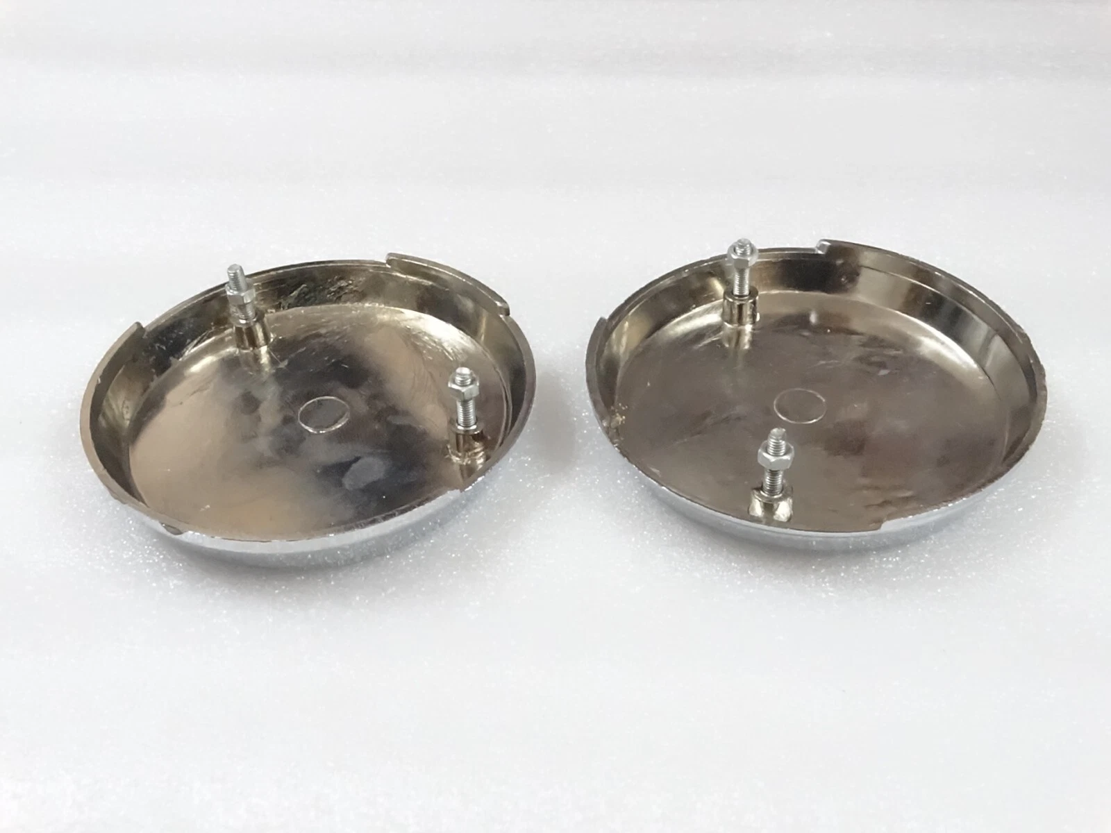 2x Plastic Bonnet Badge For Massey Ferguson 135 Tractor Medallion-3614 #13-27