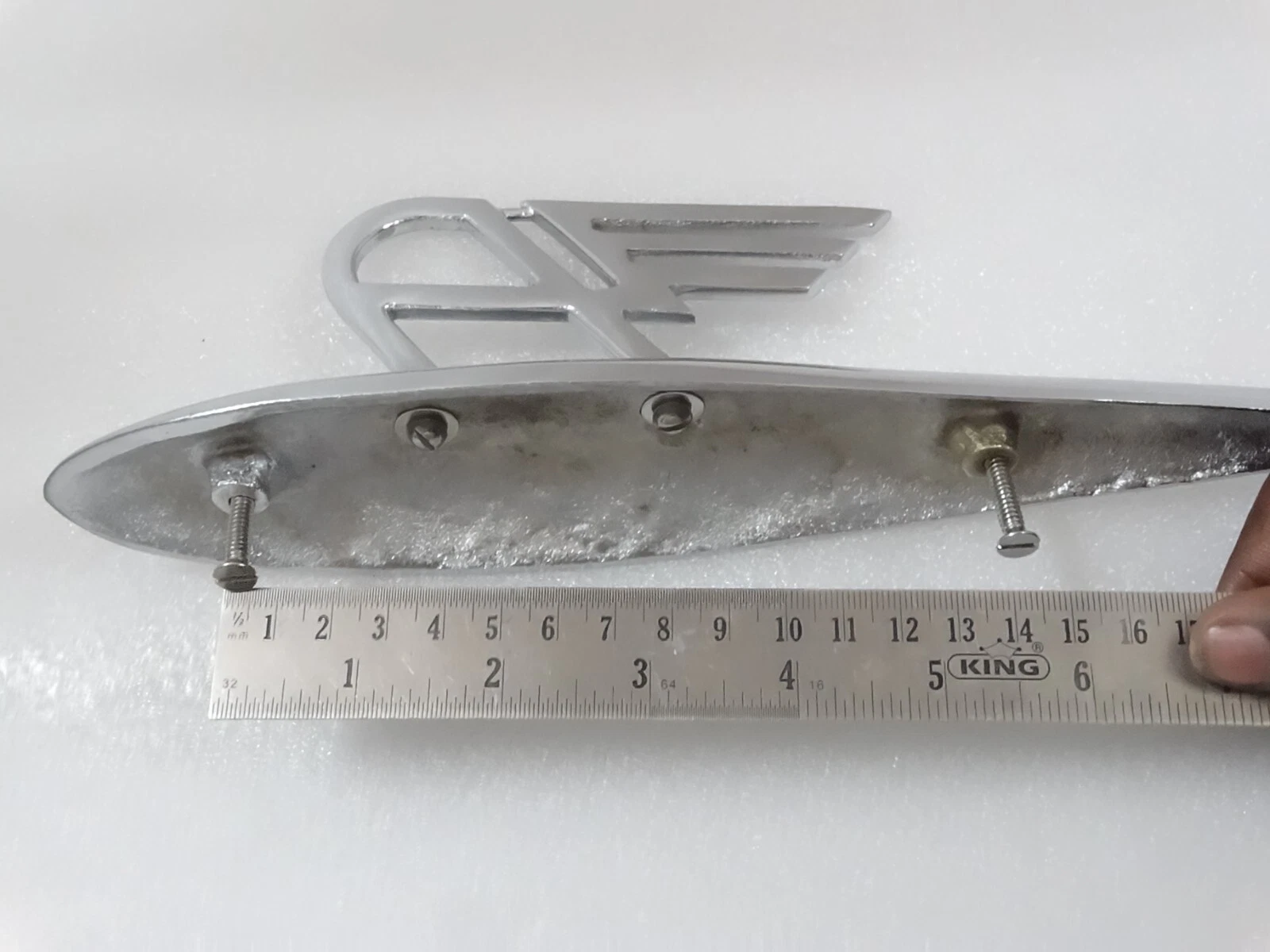 BRASS CHROME BADGE EMBLEM SUITABLE FOR VINTAGE AUSTIN CAR (REPRODUCTION) #V230-7