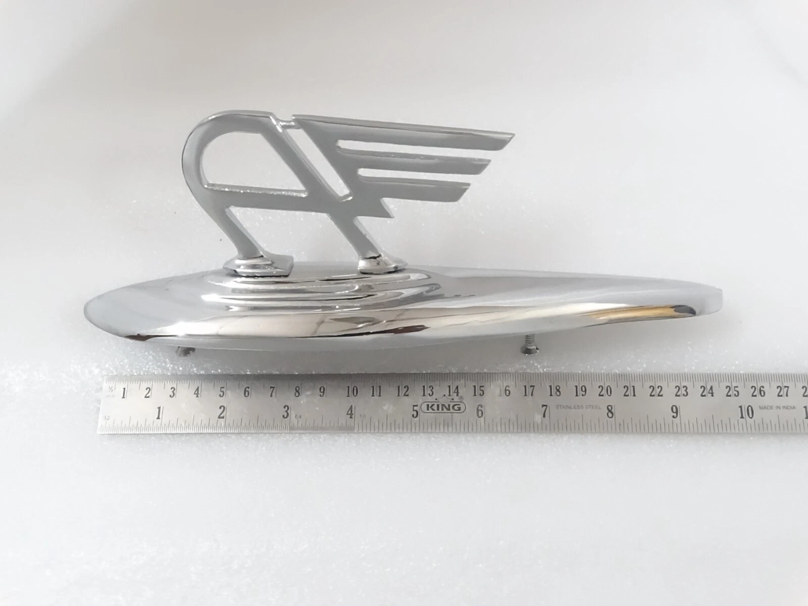 BRASS CHROME BADGE EMBLEM SUITABLE FOR VINTAGE AUSTIN CAR (REPRODUCTION) #V230-7