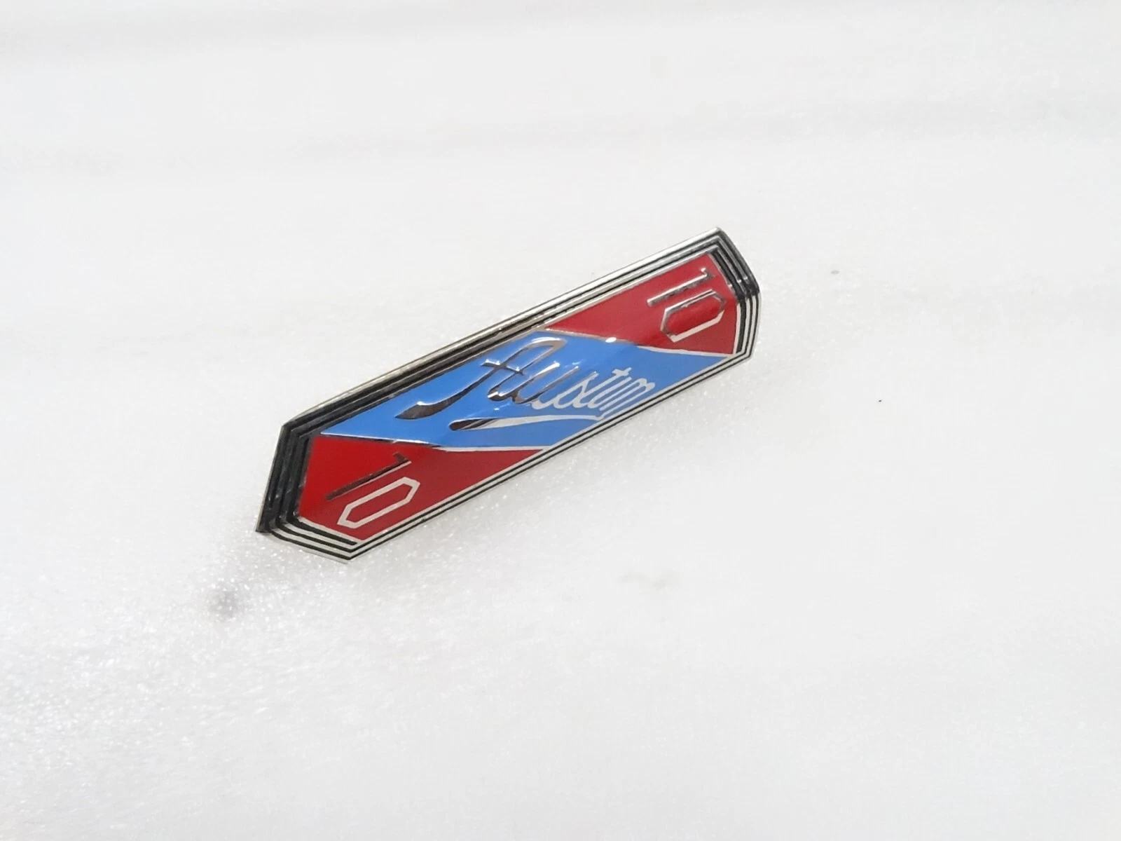 RADIATOR GRILL BADGE EMBLEM MONOGRAM FITS TO VINTAGE CAR AUSTIN 10 #V267-7