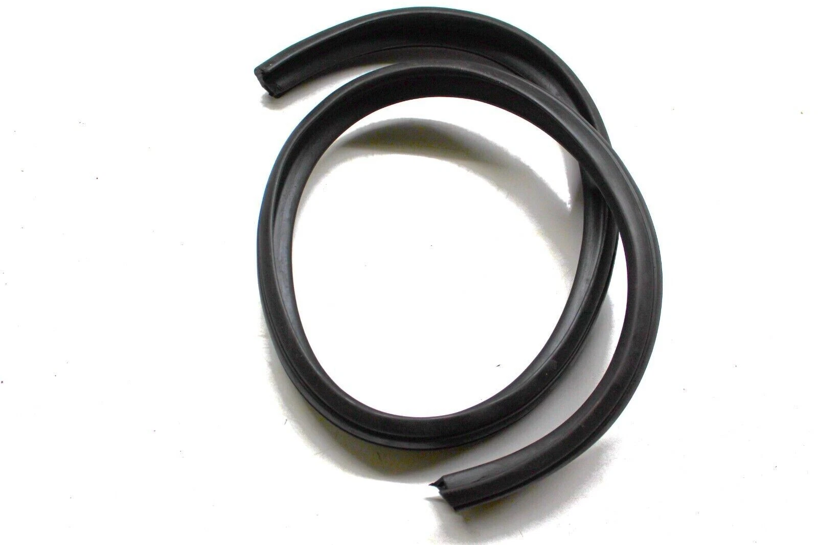 Bonnet Rubber Fits For Massey Ferguson 245 Tractors New #14-24