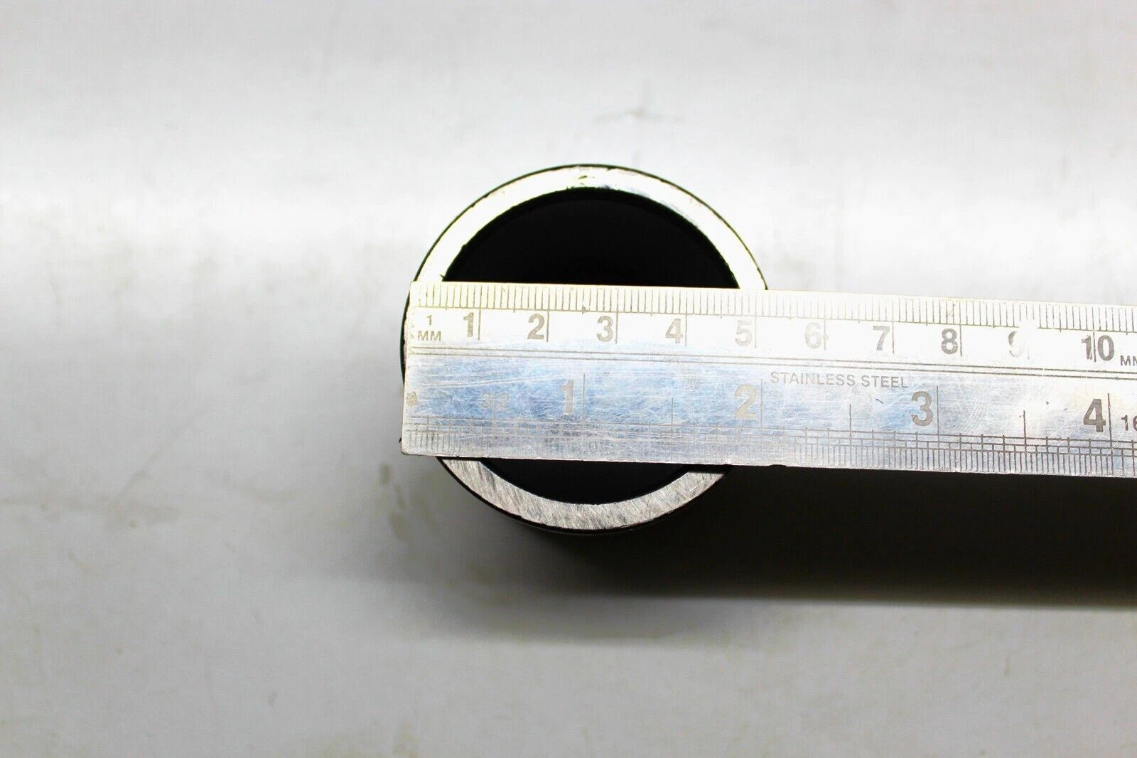 CENTRE PIN BUSH BIG (COLLER TYPE) 182850M1 For Massey Ferguson MF-35,65,135,765