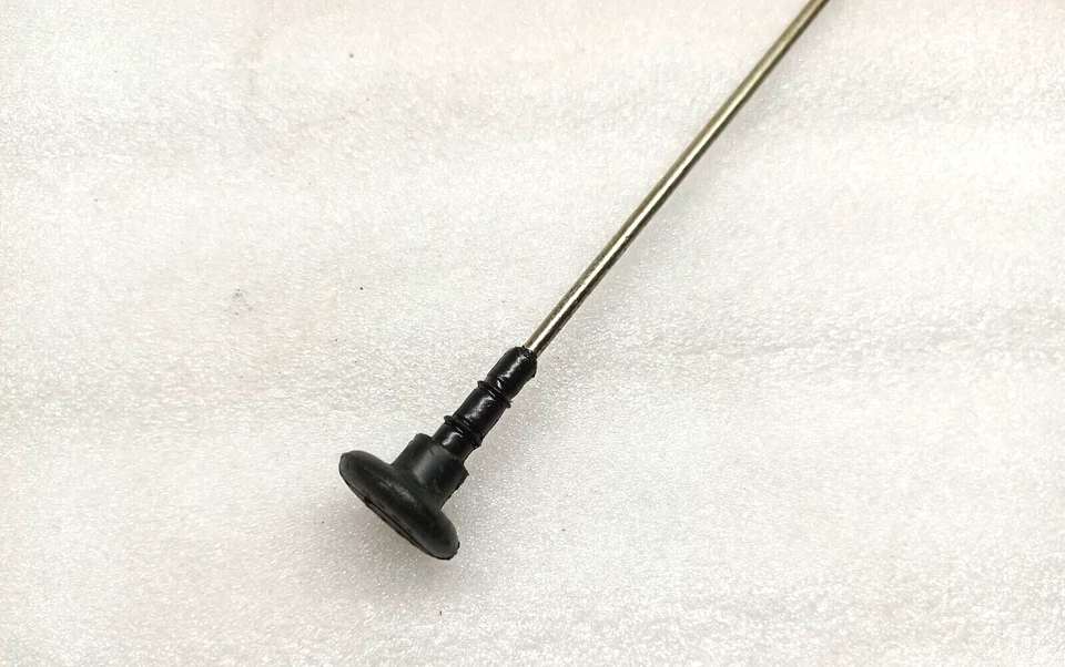 42283 ENGINE OIL DIPSTICK For MASSEY FERGUSON 135 150 230 235 240 245 250 253++