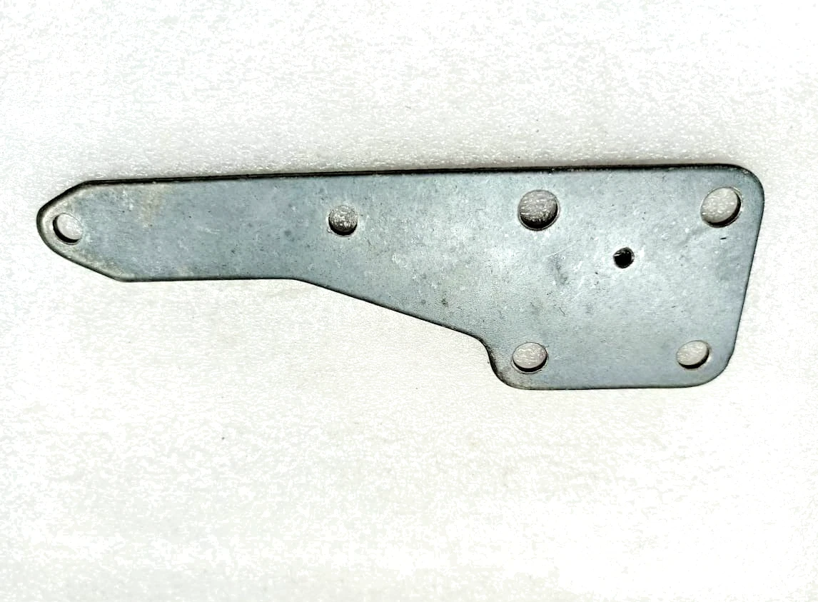 Hydraulic Pump Filter Case Side Steel Plate For Massey Ferguson 135 240 245