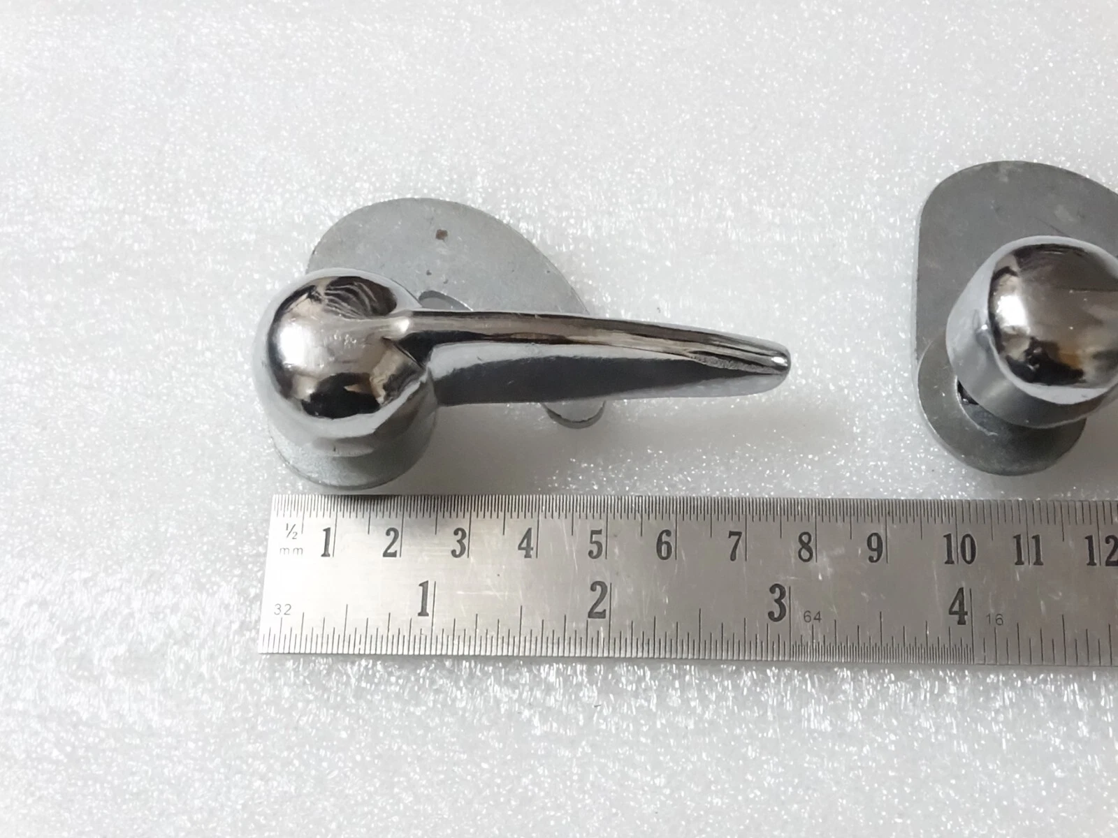 Pair Battery Lid Latch Kit Early For 100 Series Massey Ferguson #14-8