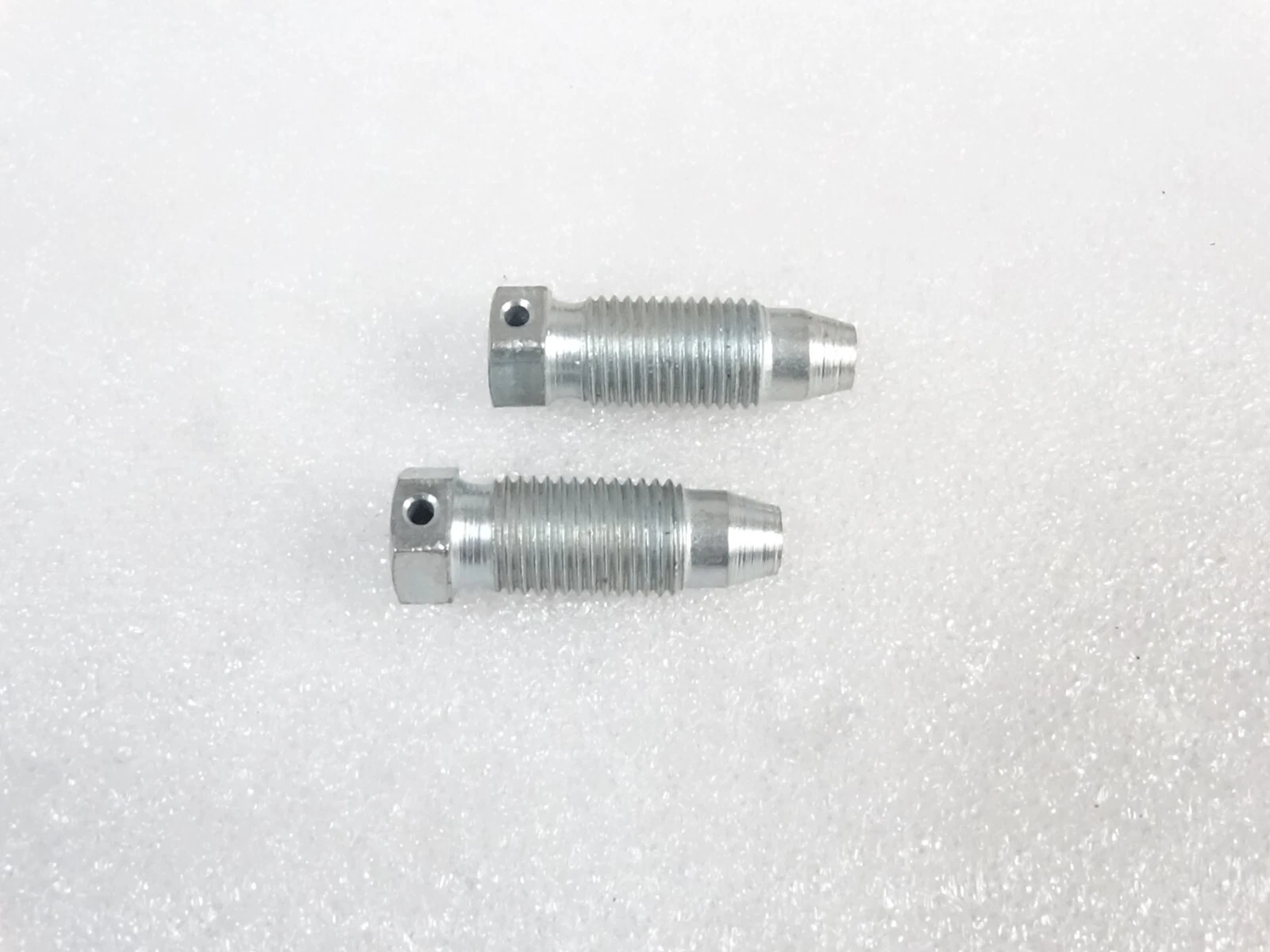 For Massey Ferguson 35 135 165 35X T20 Clutch Fork Slector Rail Grub Screw 2pcs