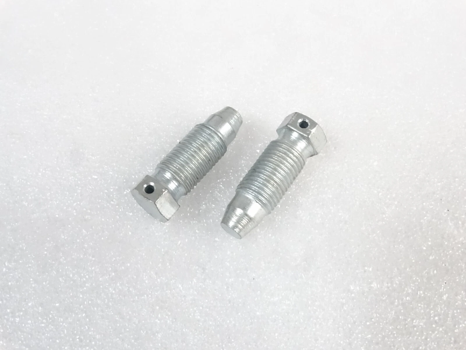 For Massey Ferguson 35 135 165 35X T20 Clutch Fork Slector Rail Grub Screw 2pcs