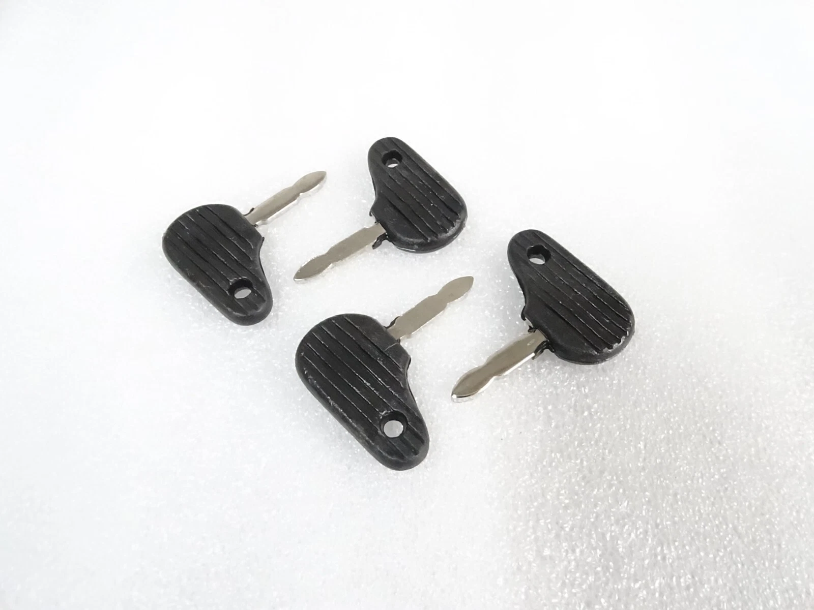 4 x Massey Ferguson 6100 Series 6120 6130 6140 6150 Ignition Switch Key #15A13