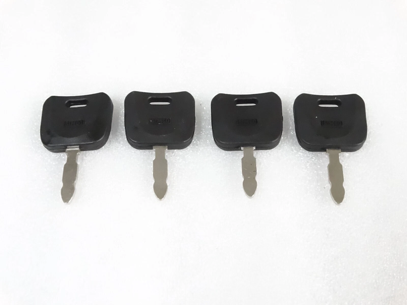4 x Lucas Ford Holland 7000 7610 TW10 TW20 Tractor Switch Ignition Key #15A17