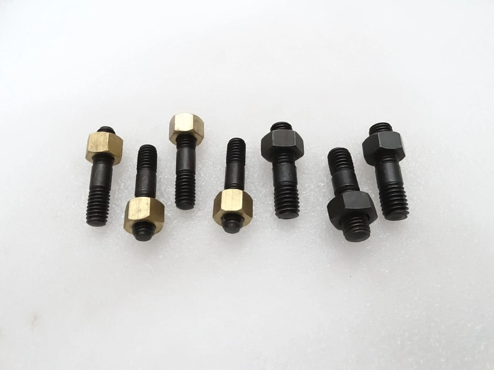 For Massey Ferguson Tractor Exhaust / Elbow Stud & Nut Kit #15A24