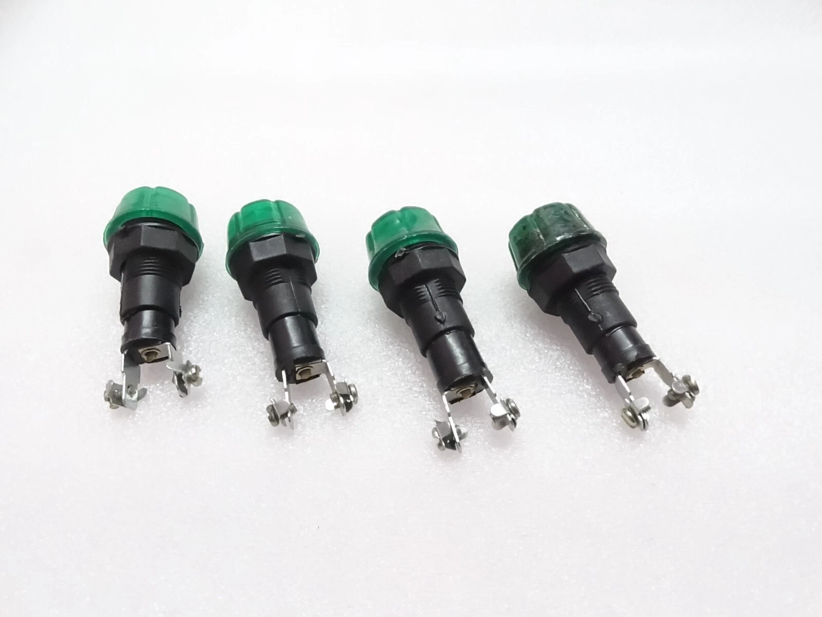 4x DASH CHARGING WARNING LIGHT LAMP 12V (Without Bulb) FIT Massey Ferguson Ford