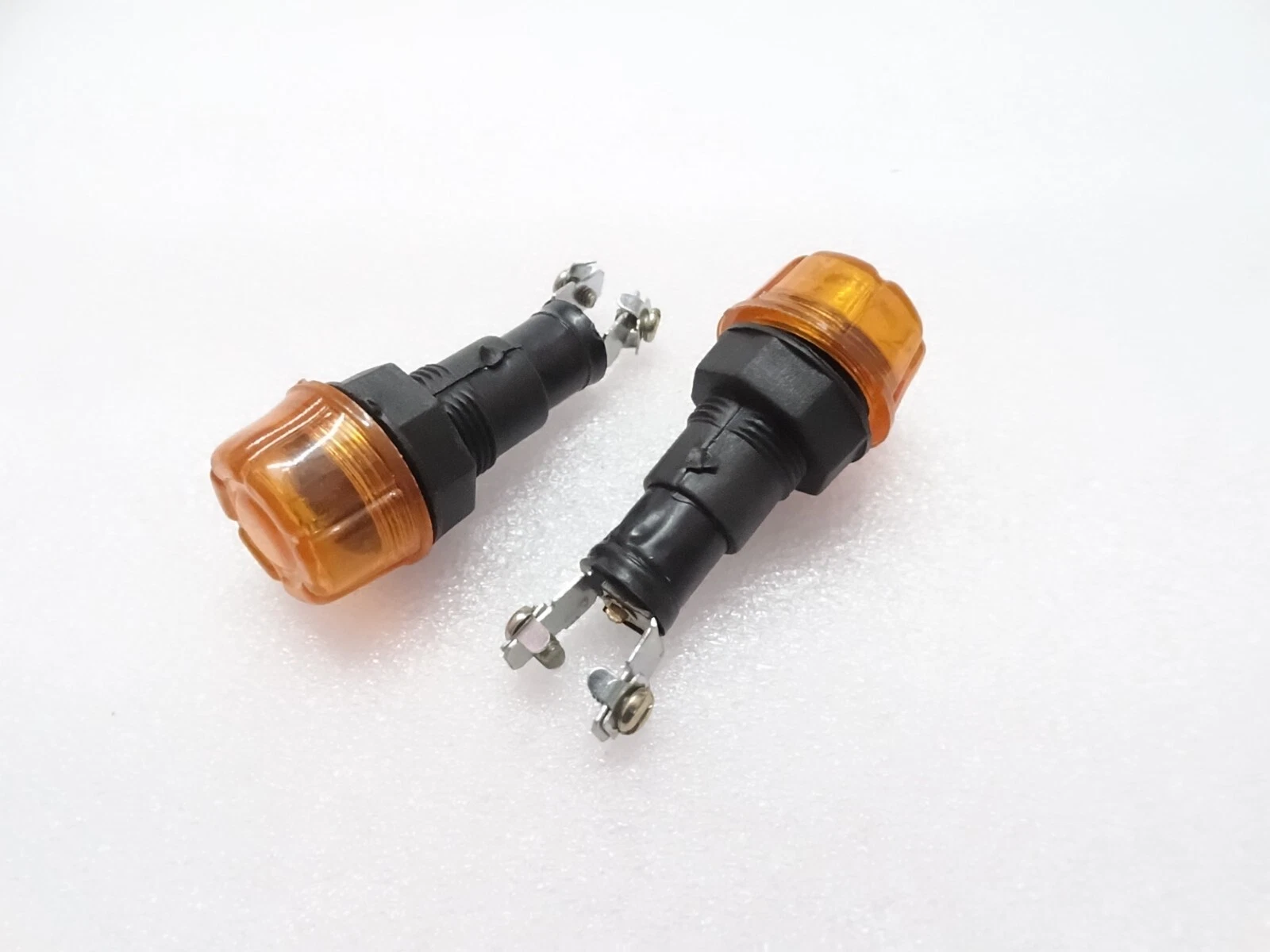 2x AMBER DASH CHARGING WARNING LIGHT LAMP 12V (Without Bulb) FIT Massey Ferguson