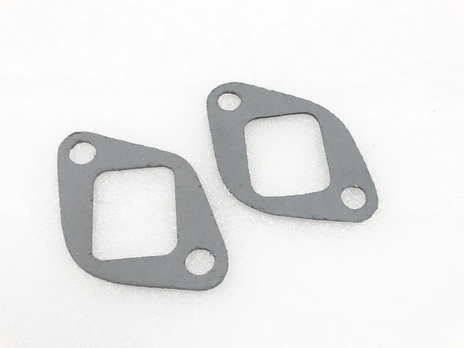 2x Exhaust Manifold Gasket For Massey Ferguson MF135 AD3.152 #16-7