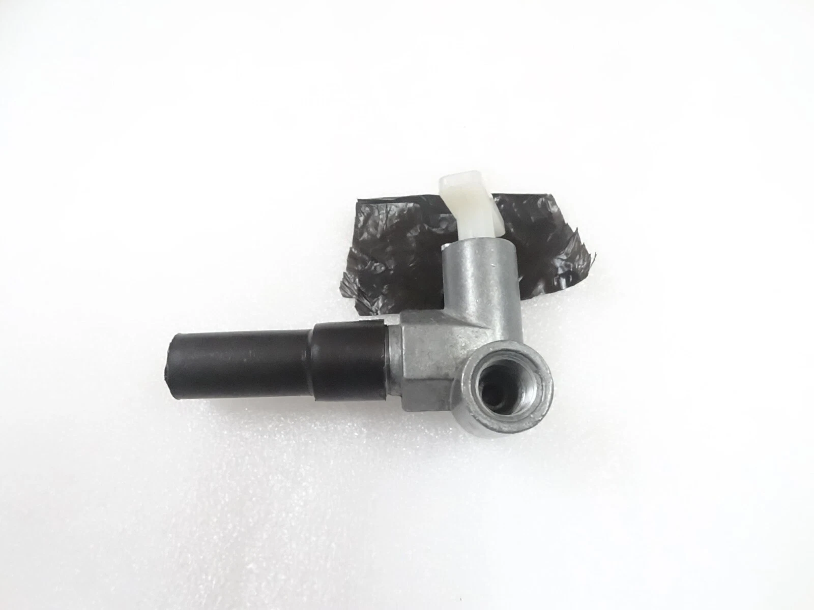 Fuel Tank Tap For Massey Ferguson 165 168 175 178 185 188 265S 270 271 #17-42