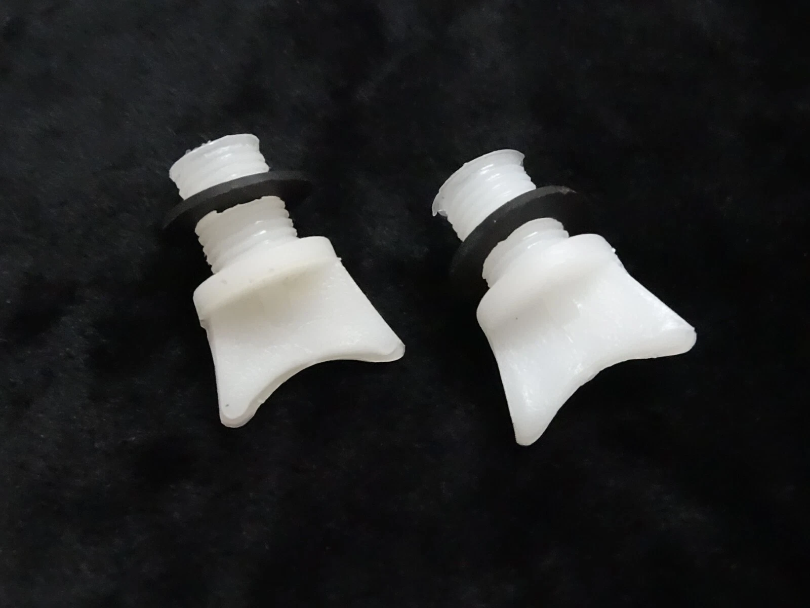 2x Tractor Fuel Filter Drain Plug For Massey Ferguson 35 135 165 290 550 #17D23