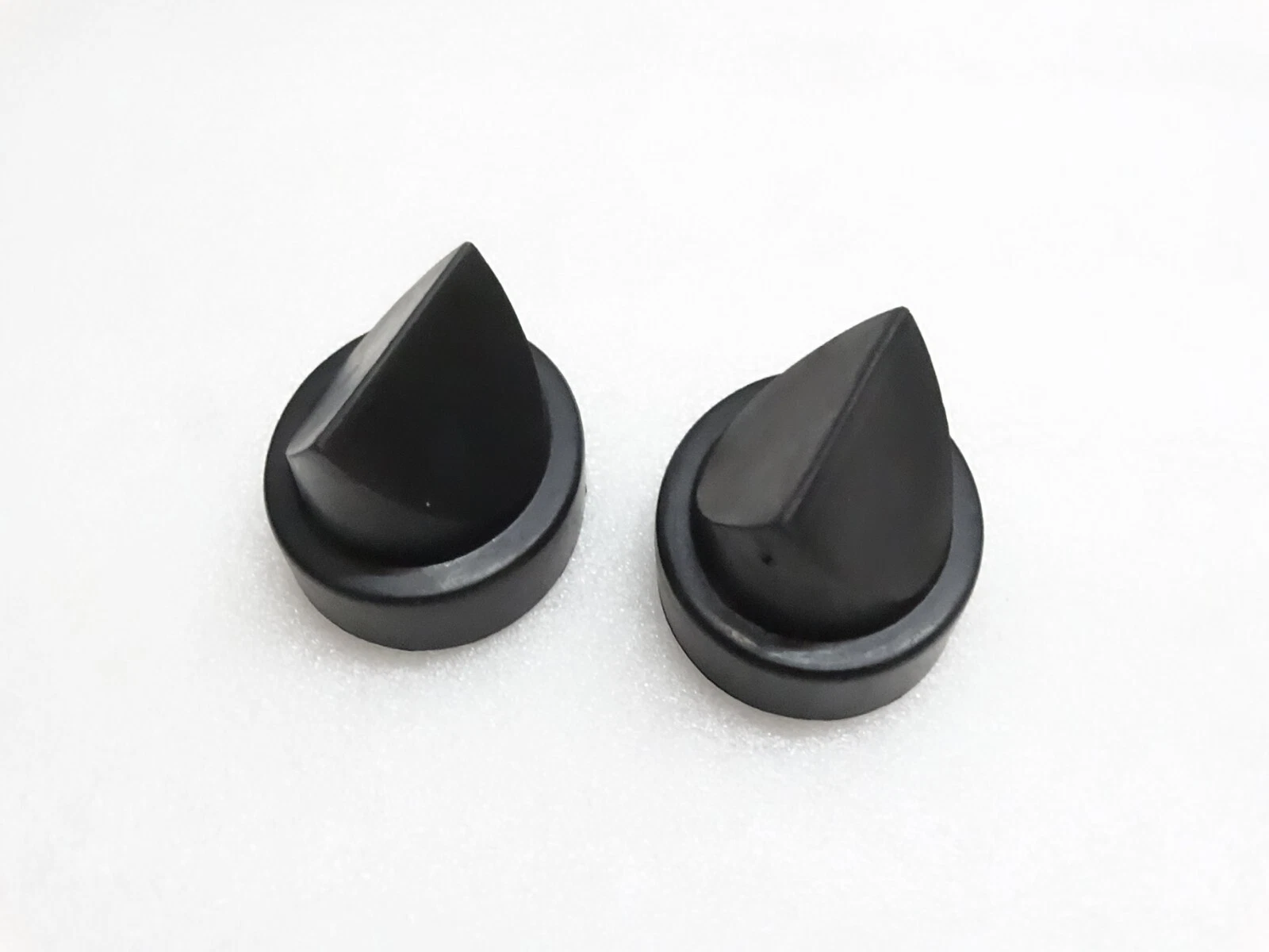 2x Air Drain Valve Rubber Dry Air Cleaner For Massey Ferguson #17D7