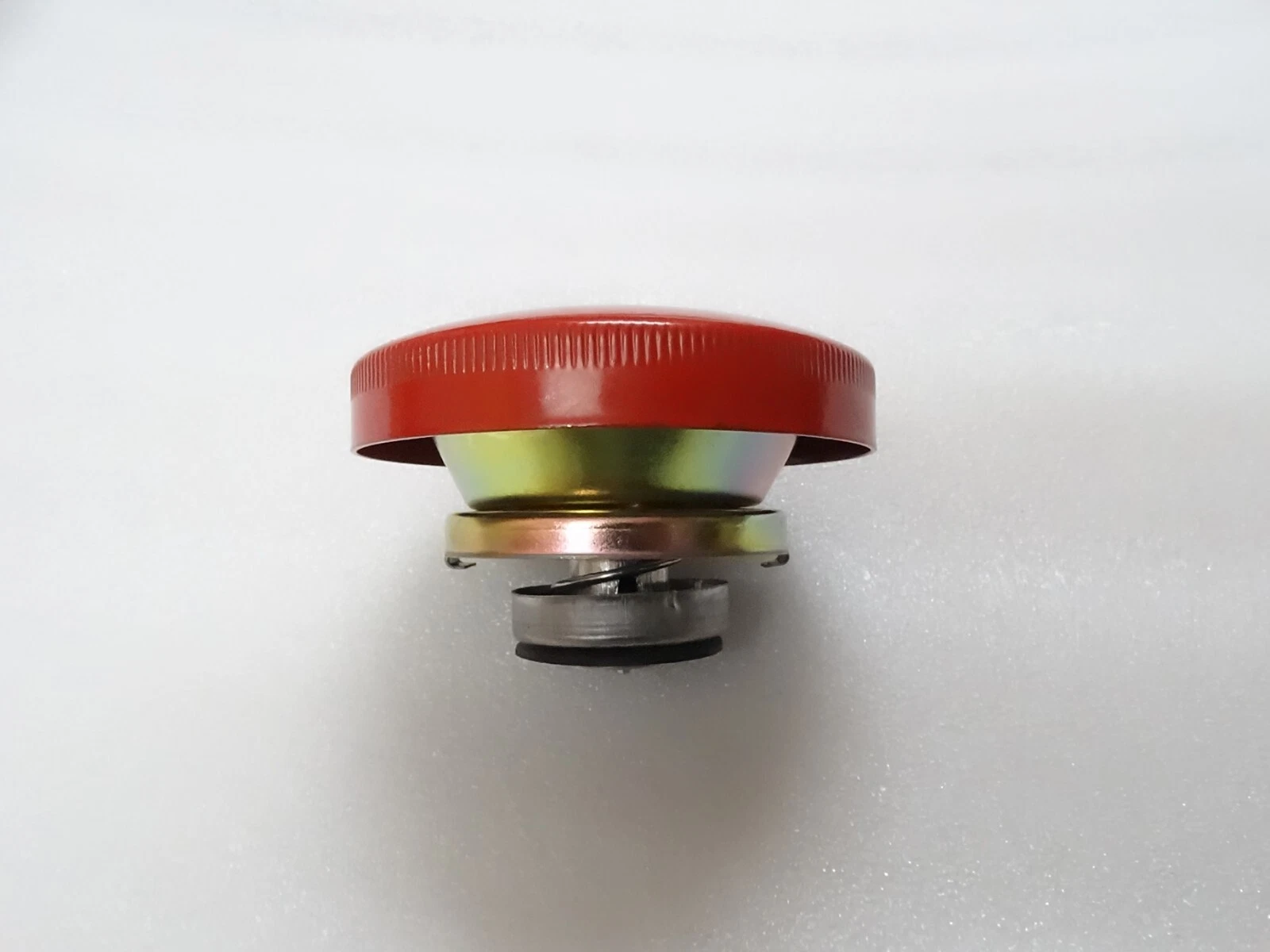 NEW It's free to sell on eBay Not available to Pro sellers Sell one like this Sell something else  Share Radiator Cap For Massey Ferguson 240 250 260 275 285 290 298 550 565 575 #18A3