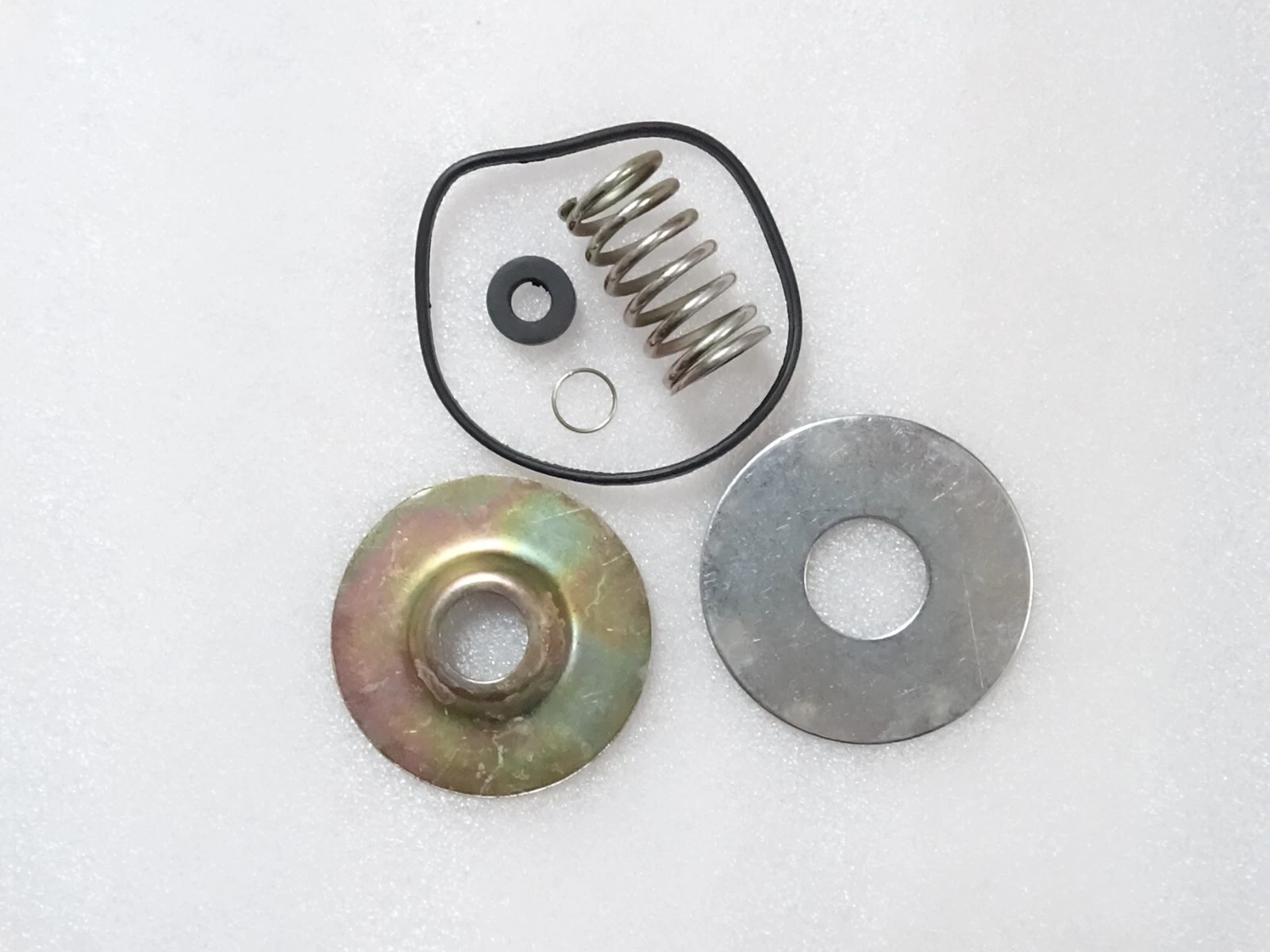 New Oil Filter Repair Kit Massey Ferguson 35 65 135 765 Tractors #18C12