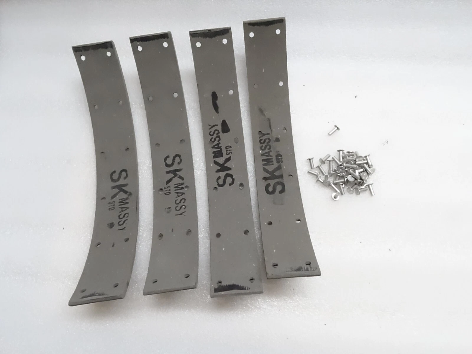 Brake Shoe Lining Kit With Rivets For Massey Ferguson 35 35x 135 240 Tractors