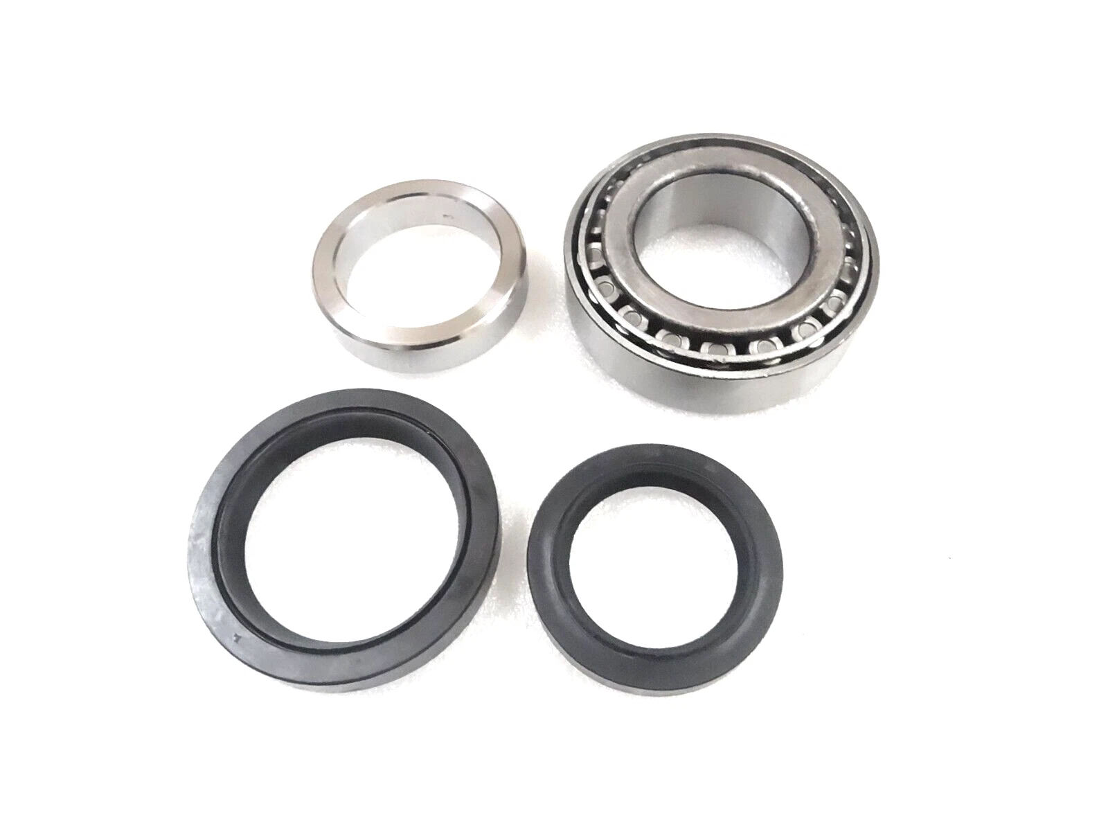 Fits Massey Ferguson TRACTOR 35 135 150 235 REAR AXLE KIT #19-14