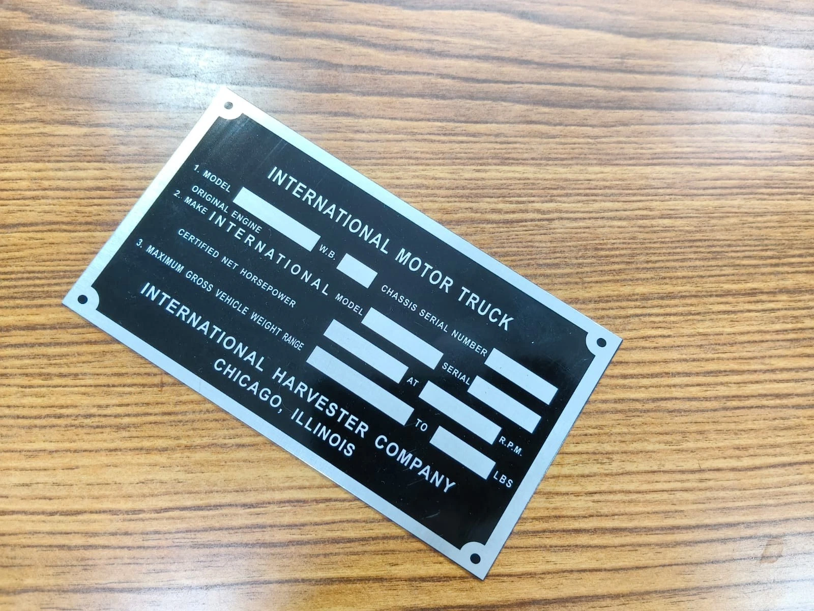 DATA PLATE FITS TO INTERNATIONAL HARVESTER R-SERIES TRUCK 1953 #V507-9