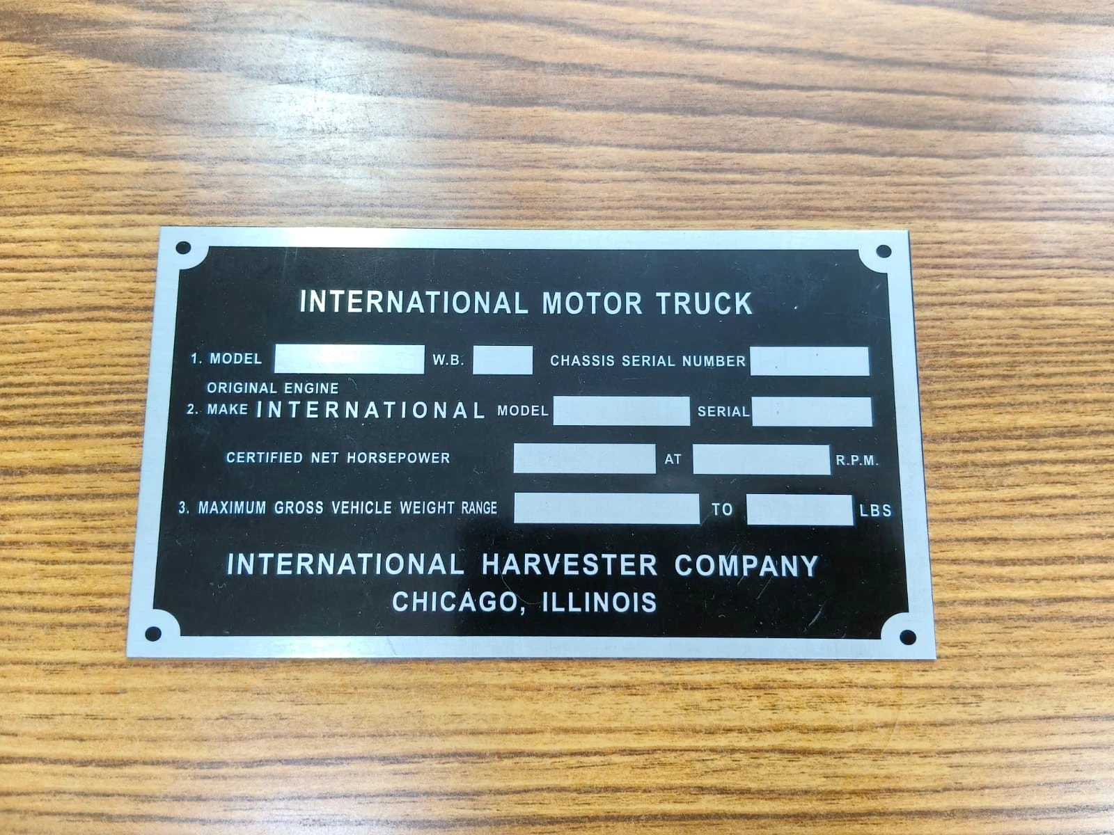 DATA PLATE FITS TO INTERNATIONAL HARVESTER R-SERIES TRUCK 1953 #V507-9