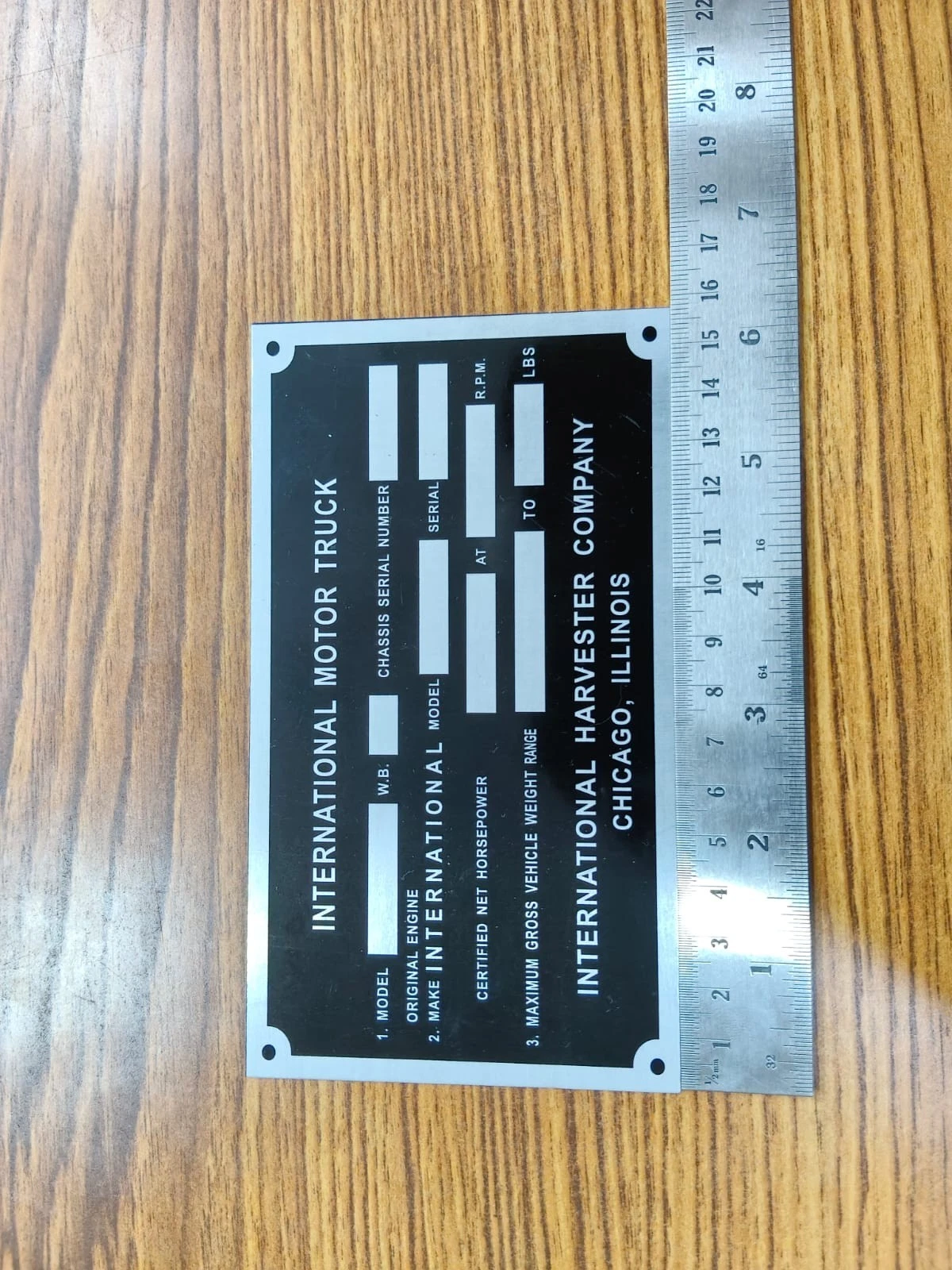 DATA PLATE FITS TO INTERNATIONAL HARVESTER R-SERIES TRUCK 1953 #V507-9